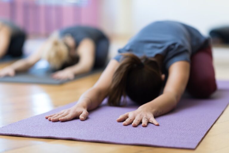 Aux États-Unis, environ 1 adulte sur 6 pratique le yoga, selon les données